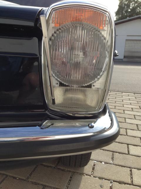 W114 blau Scheinwerfer Reinigung